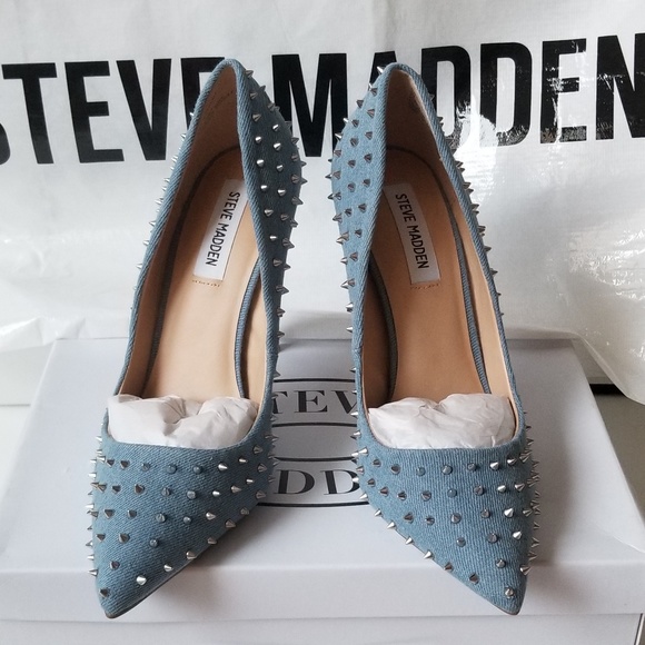 steve madden daisie microsuede studded pumps